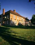 Macdonald Swan's Nest Hotel