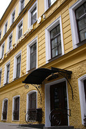 Dynasty Hotel