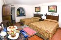 El Castellano Hotel & Club