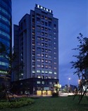 City Lake Hotel